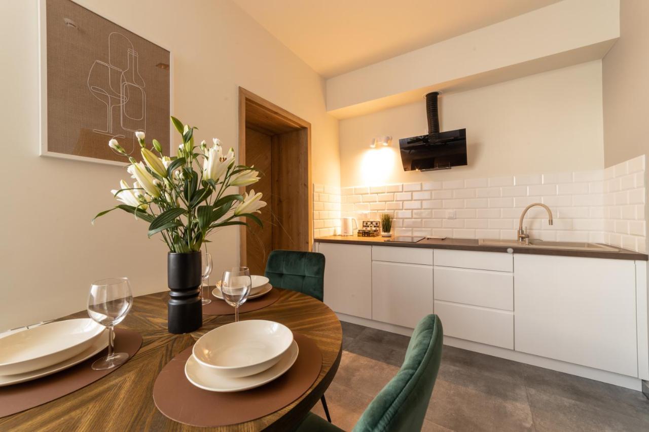 Milu Apartments Sebastiana Красков Екстериор снимка